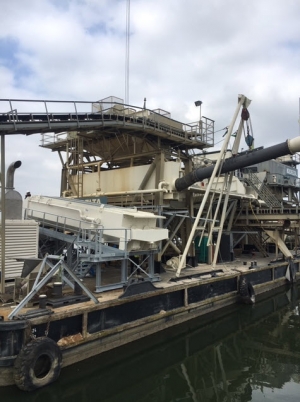 Levering en installatie van een 2e SMT-Stichweh zwaardwasser type DSW 250/2400/8000 verkocht door Lutze Process.