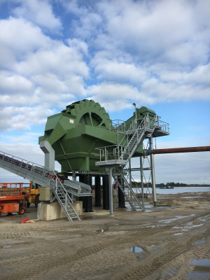 Mise en route avec succès d’un nouveau roue à sable Stichweh type E6514H vendu et fourni par Lutze Process Benelux
