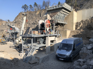 Successful installation of a jaw crusher type CJ613 and screen type SJ1542 by Lutze Process together with its partner Sandvik