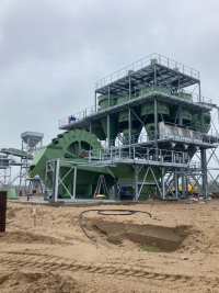 Supply and erection of a bucket wheel type E6518H to dewater at ca 600T/h of sand.